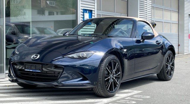 MAZDA MX-5 Skyactiv-G 184 Kazari