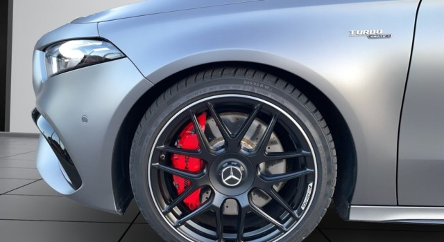 MERCEDES-BENZ A 45 AMG A 45 S AMG 4Matic+ Speedshift