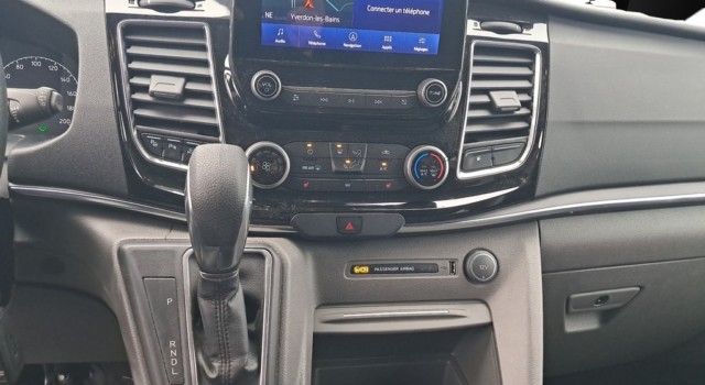 FORD TOURNEO CUSTOM 320 L1H1 Titanium PHEV