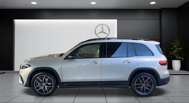 MERCEDES-BENZ EQB 350 66,5 kWh 4Matic Swiss Star