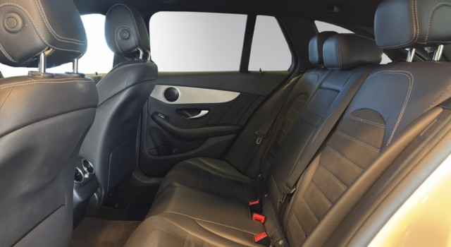 MERCEDES-BENZ C 220 d SwissStar AMG L.4M
