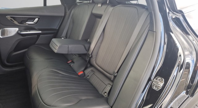 MERCEDES-BENZ EQE SUV 350+