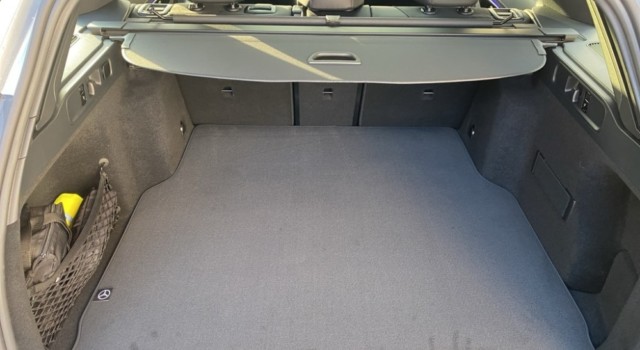 MERCEDES-BENZ C 220 d T 4 Matic Swiss Star