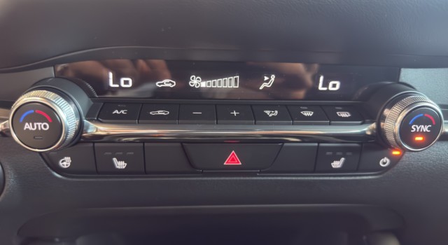 MAZDA 3 Hatchback SKYACTIV-G M Hybrid 140 Centre Line Automat