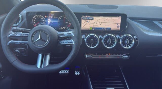 MERCEDES-BENZ GLA 250 e EQ Star 8G-DCT