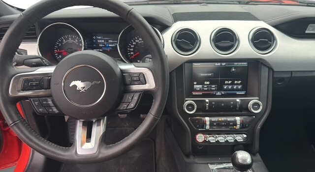 FORD MUSTANG Fastback 5.0 V8 GT