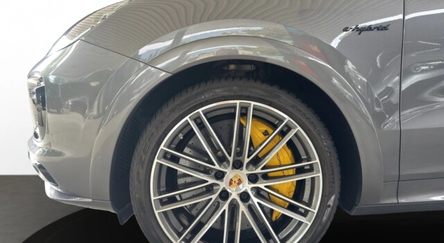 PORSCHE CAYENNE Turbo Coupé S E-Hybrid