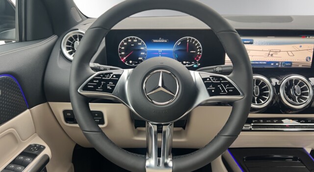 MERCEDES-BENZ GLA 250 e EQ Star 8G-DCT