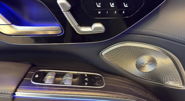 MERCEDES-BENZ EQS SUV 680 Maybach