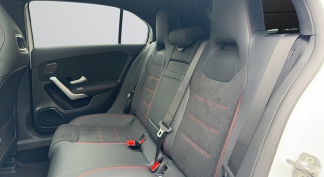 MERCEDES-BENZ A 250 e 8G-DCT