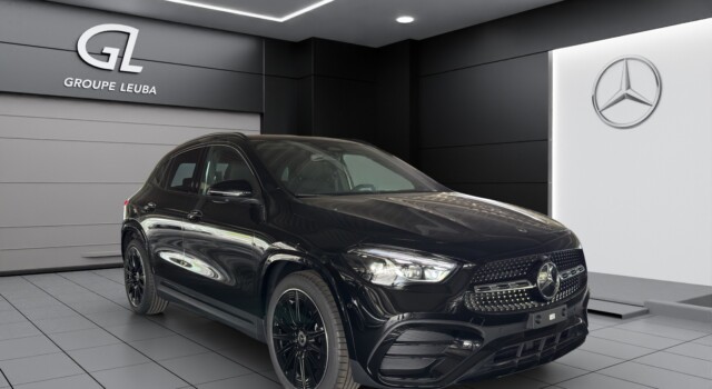 MERCEDES-BENZ GLA 200 7G-DCT