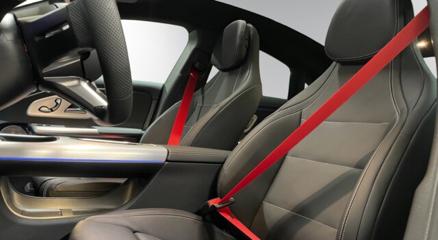 MERCEDES-BENZ CLA 220 8G-DCT 4Matic