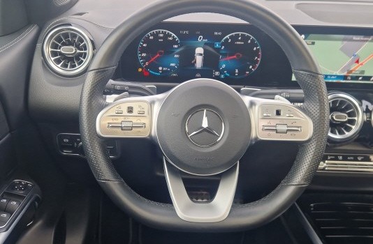 MERCEDES-BENZ GLB 250 AMG Line 4 MATIC