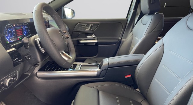 MERCEDES-BENZ EQA 350 66,5 kWh 4Matic Excellence