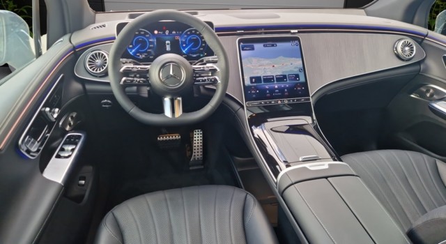 MERCEDES-BENZ EQE SUV 350+